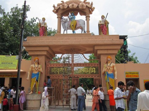 श्रीकृष्ण जन्माष्टमी 2018: इन मंदिरों में रहती है जन्माष्टमी की धूम श्रीकृष्ण जन्माष्टमी 2018: इन मंदिरों में रहती है जन्माष्टमी की धूम