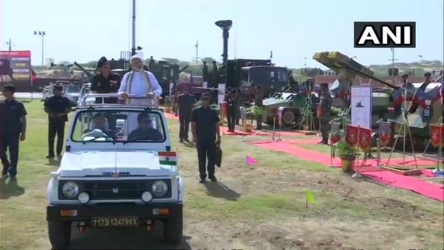 जोधपुर: सर्जिकल स्ट्राइक की दूसरी वर्षगांठ पर मोदी ने किया पराक्रम पर्व का शुभारंभ जोधपुर: सर्जिकल स्ट्राइक की दूसरी वर्षगांठ पर मोदी ने किया पराक्रम पर्व का शुभारंभ