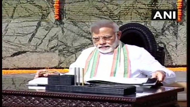 जोधपुर: सर्जिकल स्ट्राइक की दूसरी वर्षगांठ पर मोदी ने किया पराक्रम पर्व का शुभारंभ जोधपुर: सर्जिकल स्ट्राइक की दूसरी वर्षगांठ पर मोदी ने किया पराक्रम पर्व का शुभारंभ