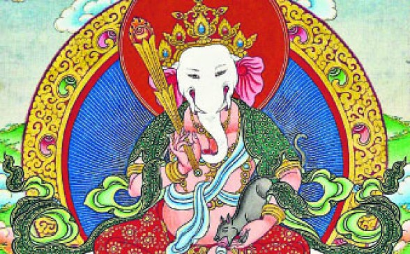 गाड़ी से ड्राॅइंग रूम तक हर जगह विराजते हैं गणपति, जानिए क्या है किवंदती गाड़ी से ड्राॅइंग रूम तक हर जगह विराजते हैं गणपति, जानिए क्या है किवंदती
