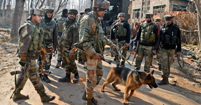 जम्मू-कश्मीर: पुलवामा और शोपियां में सेना का सर्चिंग ऑपरेशन शुरू