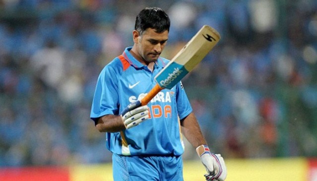 क्या 2019 ODI वर्ल्डकप खेलेंगे धोनी? पढ़िए शुरू से अब तक माही के यह रोचक आंकड़े क्या 2019 ODI वर्ल्डकप खेलेंगे धोनी? पढ़िए शुरू से अब तक माही के यह रोचक आंकड़े