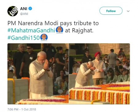 देश में मनाई जा रही है बापू की 150वीं जयंती, राजघाट पर पीएम मोदी और राहुल ने दी श्रद्धांजलि देश में मनाई जा रही है बापू की 150वीं जयंती, राजघाट पर पीएम मोदी और राहुल ने दी श्रद्धांजलि