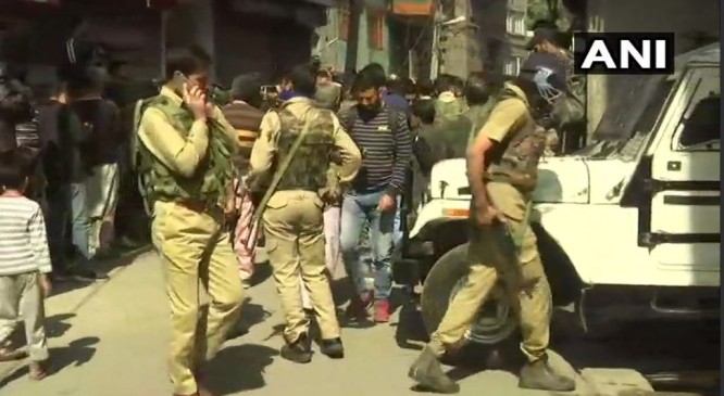 जम्मू-कश्मीर: आतंकियों की फायरिंग में नेशनल कांफ्रेंस के 2 कार्यकर्ताओं की मौत