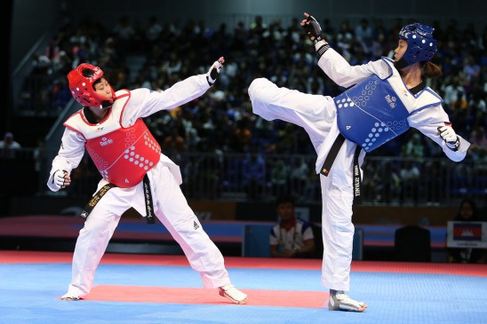 Korean instructors teach tricks to 250 referees - TFI seminar end