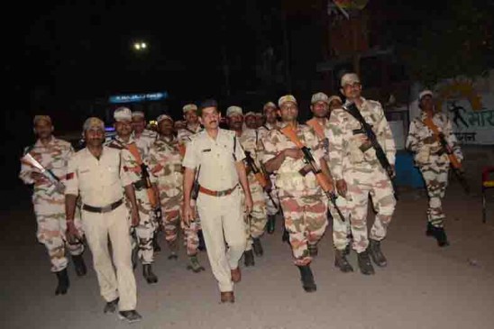 The police has taken out a flag march in Ranjhi and Omti division of Jabalpur