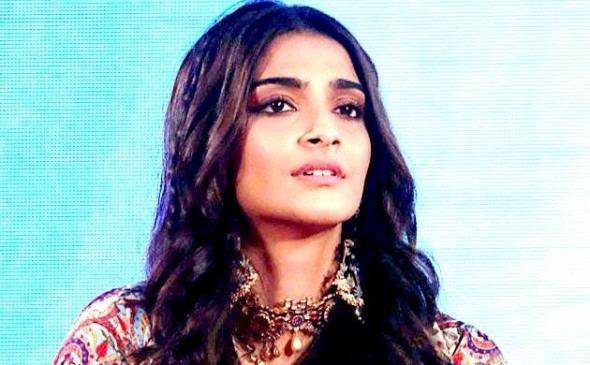 Accused who steals in Actress Sonams relative house are arrested