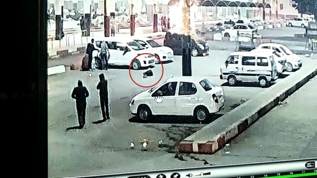 An unknown Car crushed a man sleeping in the parking this morning