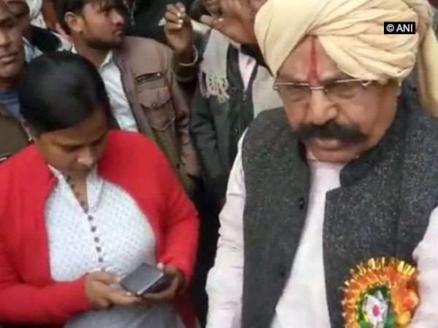 BJP MLA threatens SDM in Agra, said- Dont you realize my power