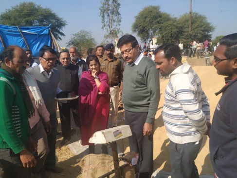 Farmers should bring only clean paddy to the purchase centers