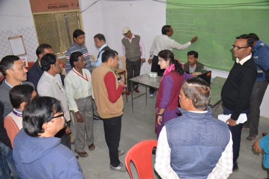 mock drill of counting conducted by the DM Chavi Bhardwaj