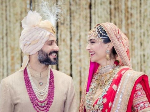 बॉलीवुड और टीवी जगत में शादियों के नाम रहा साल 2018 बॉलीवुड और टीवी जगत में शादियों के नाम रहा साल 2018