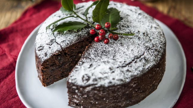 This time people demands of different variety cakes for Christmas