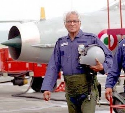 कभी मुंबई में चौपाटी की बेंच पर सोते थे जॉर्ज फर्नांडिस कभी मुंबई में चौपाटी की बेंच पर सोते थे जॉर्ज फर्नांडिस