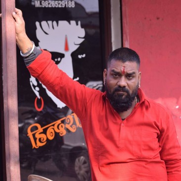 MP: नपाध्यक्ष की हत्या, भाजपा कार्यकर्ता गिरफ्तार...मंदसौर पहुंचे शिवराज MP: नपाध्यक्ष की हत्या, भाजपा कार्यकर्ता गिरफ्तार...मंदसौर पहुंचे शिवराज