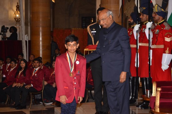 महाराष्ट्र की एंजल और तृप्तराज प्रधानमंत्री राष्ट्रीय बाल पुरस्कार से सम्मानित