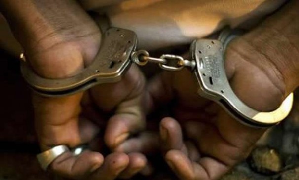 Helping hand of gangster guru satam arrested, came from Hong Kong