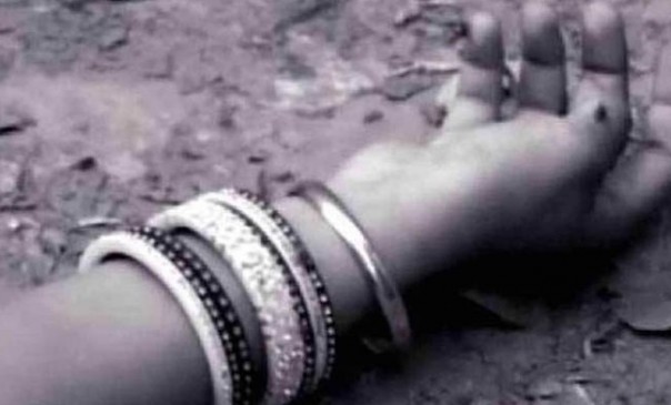 पत्नी की हत्या कर फांसी पर झूल गया युवक, मझगवां तहसील के सामने सनसनीखेज घटना