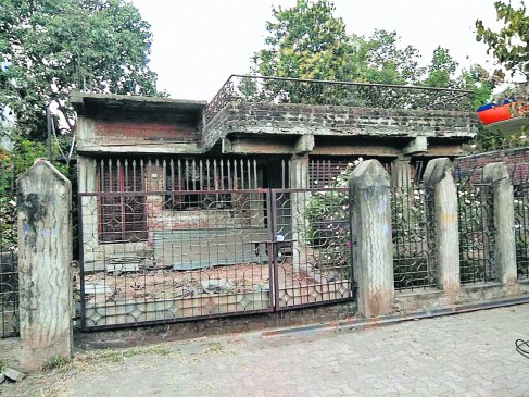 Secret of brother, father and sisters death buried in this home
