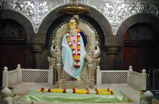 शिरडी के साईं मंदिर में पिछले 11 दिनों में आया 14.54 करोड़ रुपए चढ़ावा