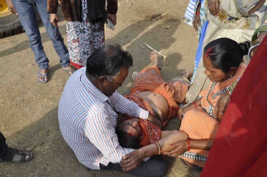 A woman got fainter during the process of encroachment removal