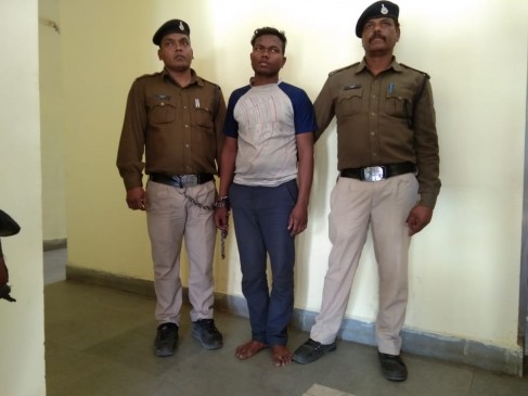 Case of murder triangular love affair, lady dead body found in devranidai