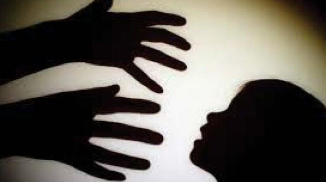 accused of misleading a minor boy in the name of film, accused absconded