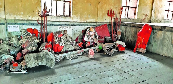 Statue of God waiting for devotees, no one came for three months