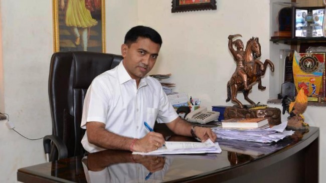 जानिए गोवा के सीएम प्रमोद सावंत के राजनीतिक सफर के बारे में जानिए गोवा के सीएम प्रमोद सावंत के राजनीतिक सफर के बारे में
