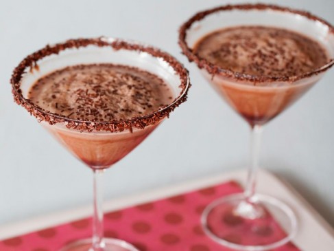 Summer Season drink: घर पर बनाएं टेस्टी एण्ड फ्रूट मिक्स हेल्दी कोल्ड ड्रिंक्स Summer Season drink: घर पर बनाएं टेस्टी एण्ड फ्रूट मिक्स हेल्दी कोल्ड ड्रिंक्स