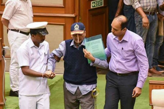 तस्वीरों में देखिए गोवा के मुख्यमंत्री मनोहर पर्रिकर का राजनीतिक सफर तस्वीरों में देखिए गोवा के मुख्यमंत्री मनोहर पर्रिकर का राजनीतिक सफर