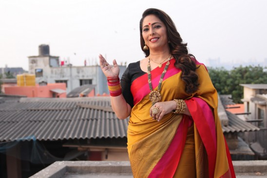 Happy Holi: बॉलीवुड सितारों ने शेयर किए होली के किस्से, बताया कैसी होगी 'होली' इस बार Happy Holi: बॉलीवुड सितारों ने शेयर किए होली के किस्से, बताया कैसी होगी 'होली' इस बार