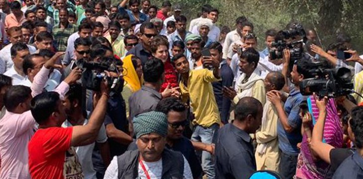 विदेशों में घूमे, लेकिन अपने संसदीय क्षेत्र के गांव जाने का PM के पास नहीं समय: प्रियंका विदेशों में घूमे, लेकिन अपने संसदीय क्षेत्र के गांव जाने का PM के पास नहीं समय: प्रियंका