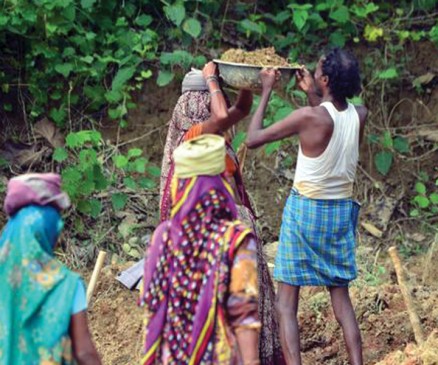 MGNREGA workers are demanding at least 200 rupees wages for work