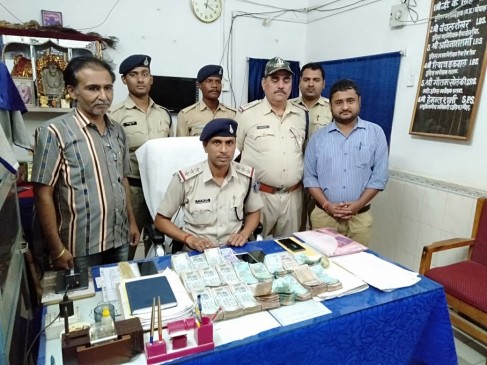 FST and SST seized lakhs of rupees while action in many areas