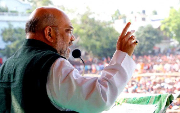 अमित शाह का बड़ा बयान- घुसपैठियों को बाहर निकालेंगे, हिंदू और बौद्धों को देंगे शरण