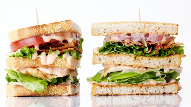Recipe: सिर्फ 20 मिनट में घर पर बनाएं चिकन क्लब सैंडविच