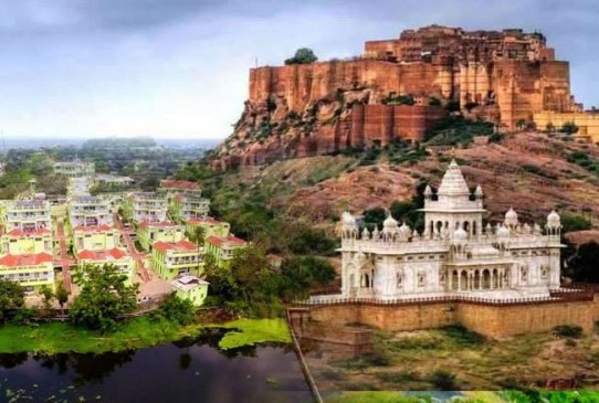 Summer Season Holiday: गर्मी की छुट्टियों में घूमने का प्लान है तो पढ़ें यहां Summer Season Holiday: गर्मी की छुट्टियों में घूमने का प्लान है तो पढ़ें यहां