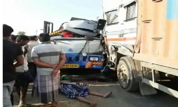 तेलंगाना में भीषण सड़क हादसा, 7 की मौत, 9 घायल