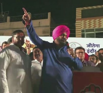 सिद्धू का बीजेपी पर वार, कहा- अब काले अंग्रेजों से देश को निजात दिलाओ
