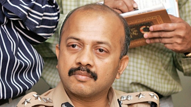 महाराष्ट्र में आईपीएस अधिकारियों के तबादले, देवेन भारती बने एटीएस के अतिरिक्त पुलिस महानिदेशक