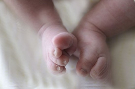 नवजात शिशु को नाले में फेंकने वाले पांच आरोपी गिरफ्तार 