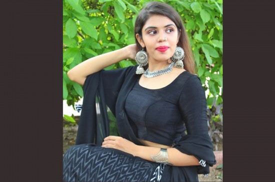 इंडो या वेस्टर्न किसी भी आउटफिट पर परफेक्ट लुक देगी आपको ये फ्यूजन ज्वेलरी इंडो या वेस्टर्न किसी भी आउटफिट पर परफेक्ट लुक देगी आपको ये फ्यूजन ज्वेलरी