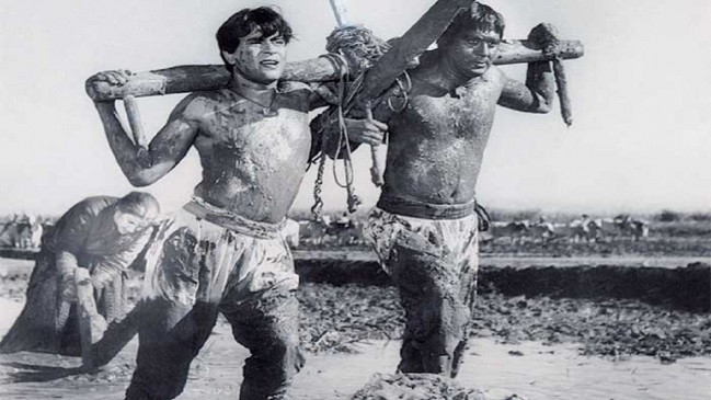 फोनी तूफ़ान:बॉलीवुड की इन फिल्मों में दिखी है प्राकृतिक आपदा की झलक फोनी तूफ़ान:बॉलीवुड की इन फिल्मों में दिखी है प्राकृतिक आपदा की झलक