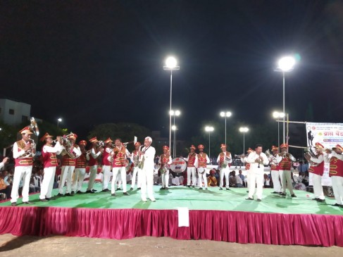 ब्रास बैंड प्रतियोगिता में एक से बढ़कर एक देशभक्ति गीतों की प्रस्तुति से आंखे हुई नम