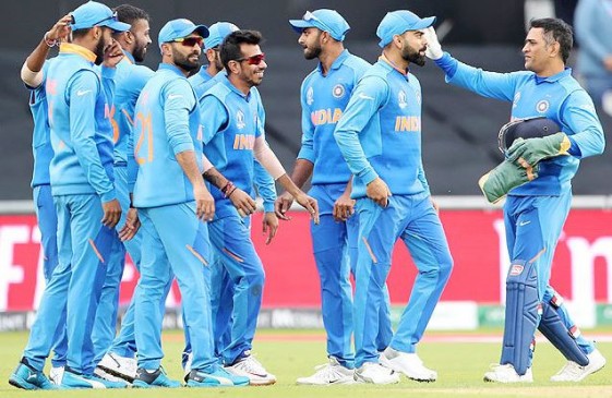 World Cup 2019: किस टीम को मिलेगी सेमीफाइनल में जगह, कौन होगा बाहर, जानें पूरा गणित World Cup 2019: किस टीम को मिलेगी सेमीफाइनल में जगह, कौन होगा बाहर, जानें पूरा गणित