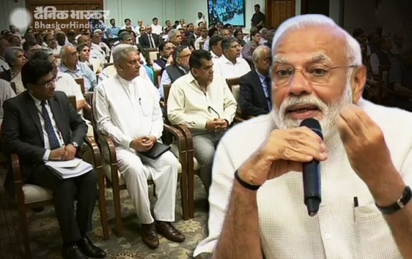 पीएम ने की सरकारी सचिवों से बात, कहा- ईज ऑफ लिविंग को बनाएं पहली प्राथमिकता