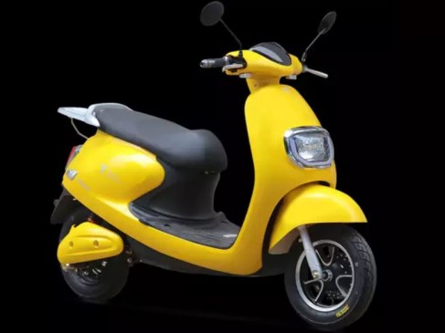 Techo Electra ने लॉन्च किए तीन इलेक्ट्रिक स्कूटर, जानें फीचर्स और कीमत Techo Electra ने लॉन्च किए तीन इलेक्ट्रिक स्कूटर, जानें फीचर्स और कीमत