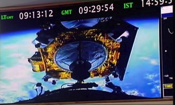 चंद्रयान-2 लॉन्च, तस्वीरों और वीडियो में देखिए ISRO का 'मिशन मून' चंद्रयान-2 लॉन्च, तस्वीरों और वीडियो में देखिए ISRO का 'मिशन मून'