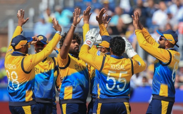 WC 2019: रोमांचक मैच में श्रीलंका ने विंडीज को 23 रन से हराया, फर्नांडो का शानदार शतक WC 2019: रोमांचक मैच में श्रीलंका ने विंडीज को 23 रन से हराया, फर्नांडो का शानदार शतक
